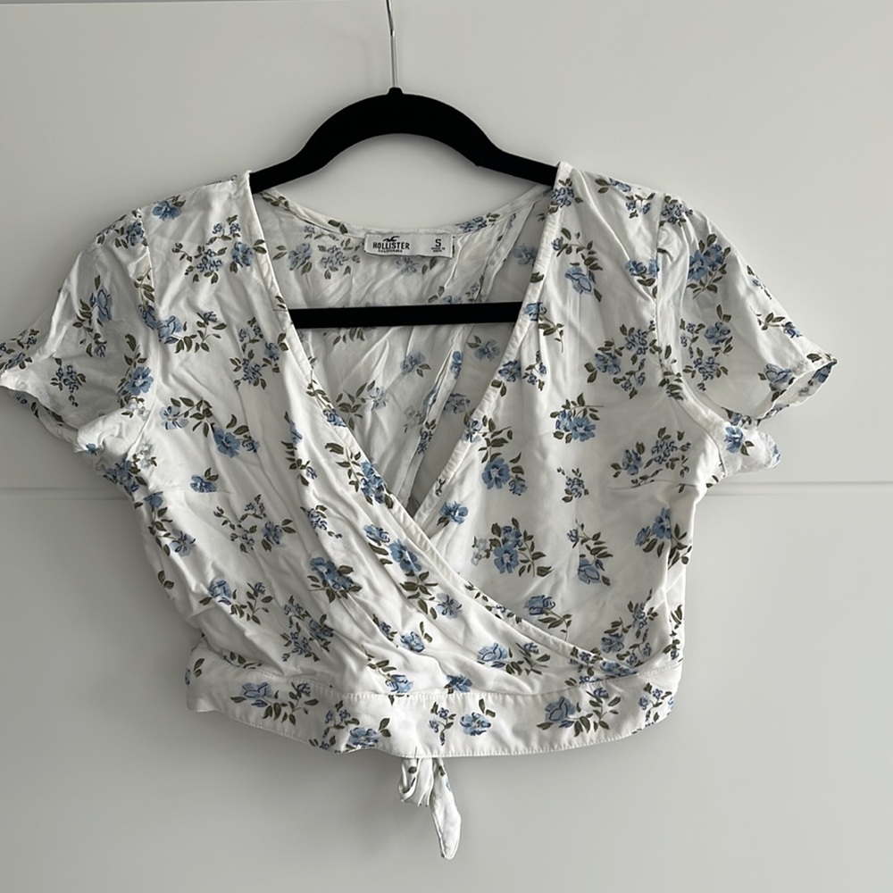HOLLISTER 2PIECE SET - Picture 2 of 14